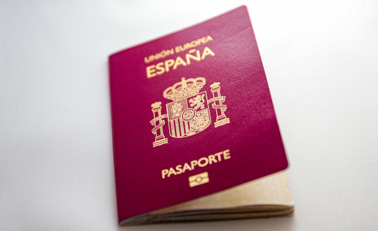 Una incidència va deixar sense passaports a 23.000 espanyols residents a l'estranger durant mes i mig