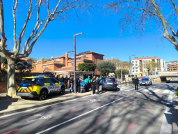 Macrooperación contra el 'top manta' en Castelldefels: la policía requisa 2,5 toneladas de productos falsificados