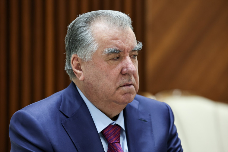 Tadjikistan: El país musulmà on el dictador prohibeix el hijab i controla fins la barba