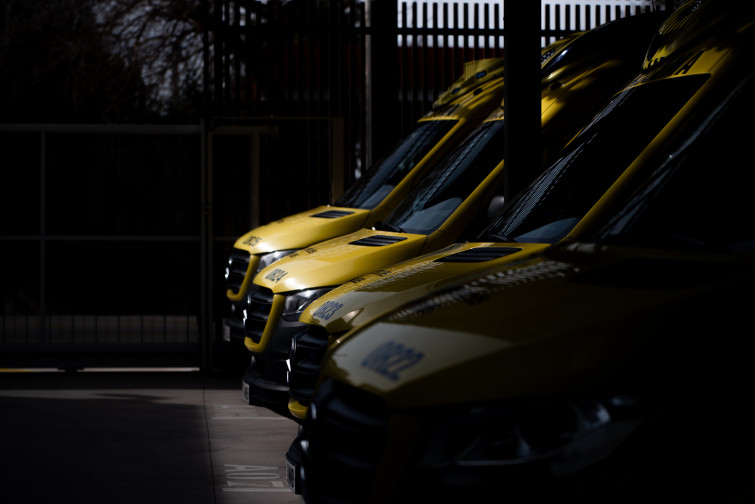 Accident mortal a la Zona Franca: un motorista mor després de xocar amb un camió