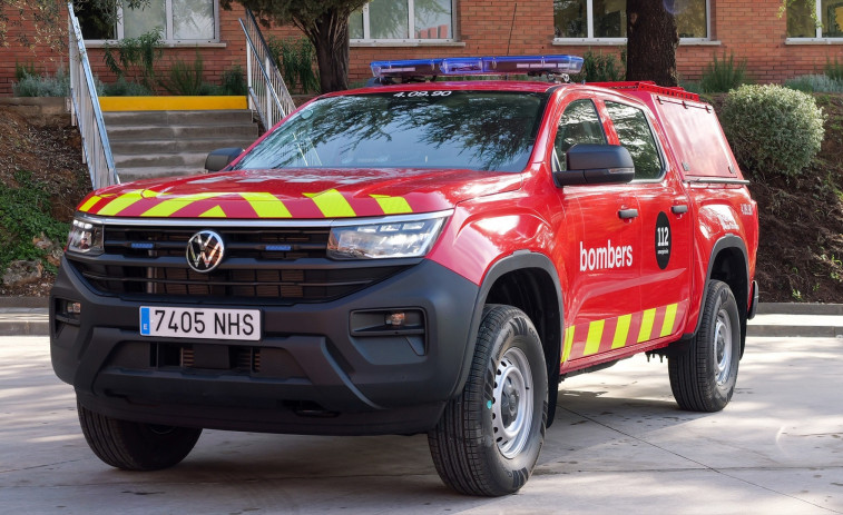 Els Bombers detenen la fugida d'argó d'un vagó de tren de mercaderies a La Llagosta