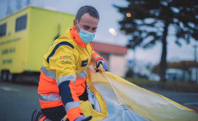 Tragèdia a Empuriabrava: una mestra mor atropellada per un autobús enfront del seu institut