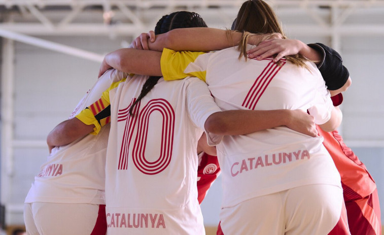 Aturada total en el futbol català: la FCF suspèn tots els partits per l'agressió a un àrbitre