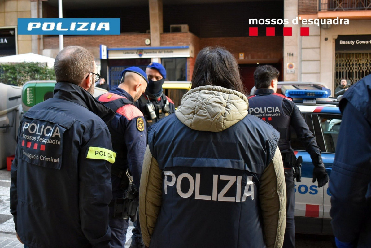 EuropaPress 7325657 mossos policia italiana detener presunto autor