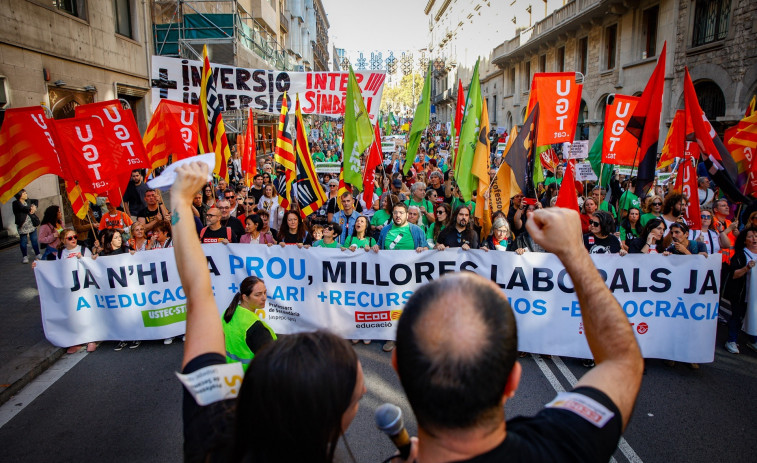 Èxit sindical: els professors aconsegueixen una millor oferta salarial de la Generalitat