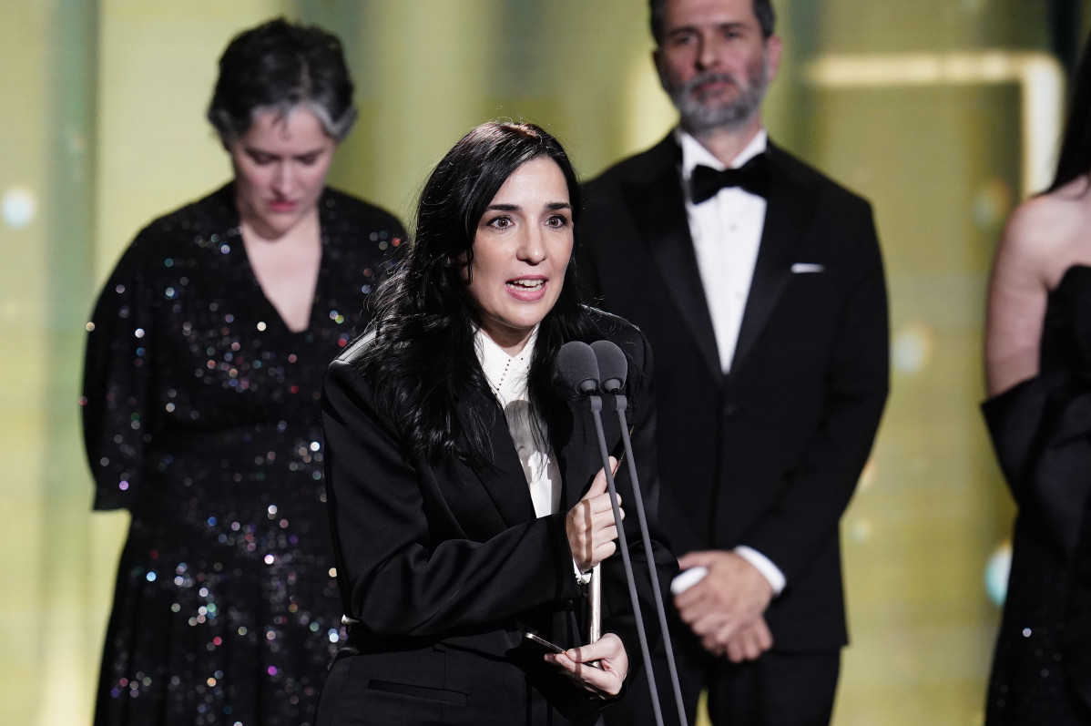 EuropaPress 7168813 directora alauda ruiz azua interviene junto equipo domingos recoger premio