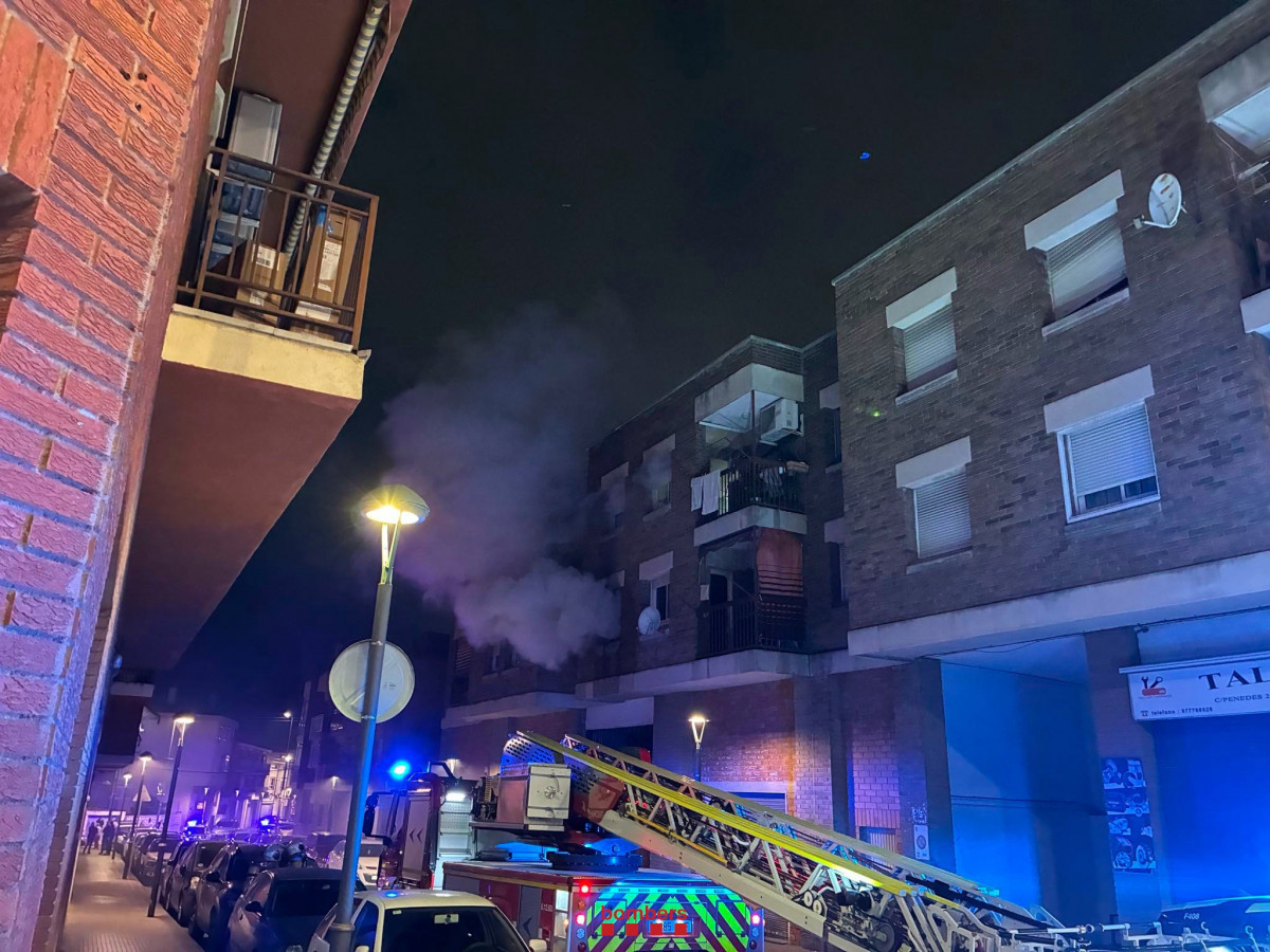Fotografía del edificio afectado por el incendio en Tarragona.