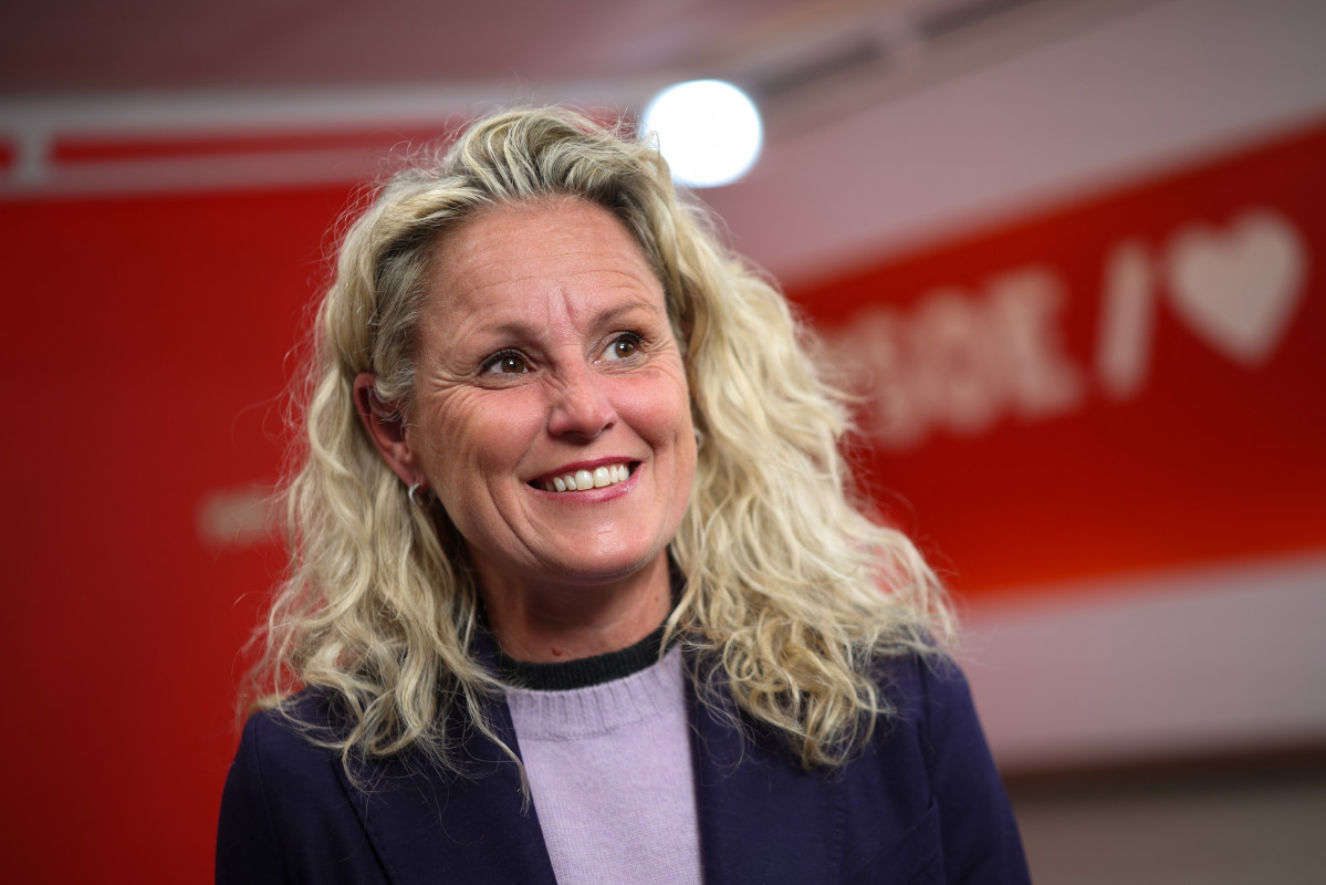 La portavoz de la CEF, Montse Mínguez, ofrece una rueda de prensa tras la reunión de la Comisión Ejecutiva Federal del PSOE, a 9 de febrero de 2026, en Madrid (España).