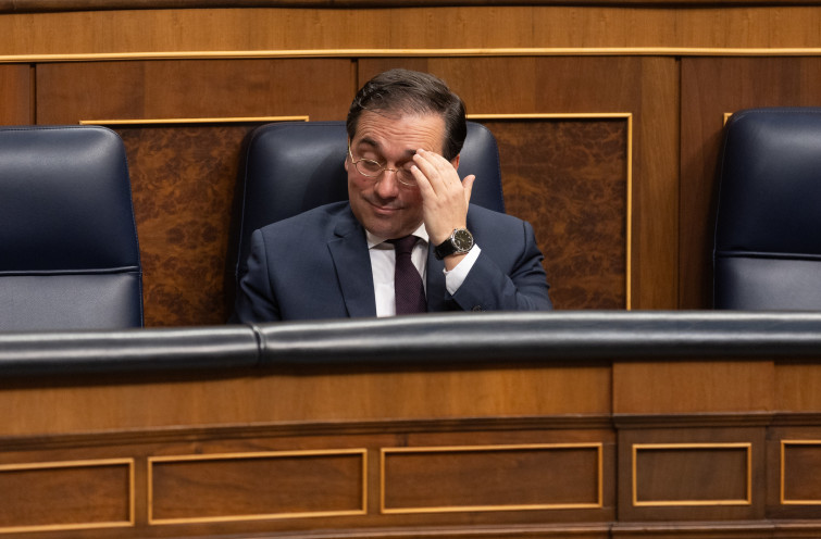 Archivo - El ministro de Asuntos Exteriores, Unión Europea y Cooperación, José Manuel Albares, durante una sesión plenaria, en el Congreso de los Diputados, a 5 de diciembre de 2023, en Madrid (Es