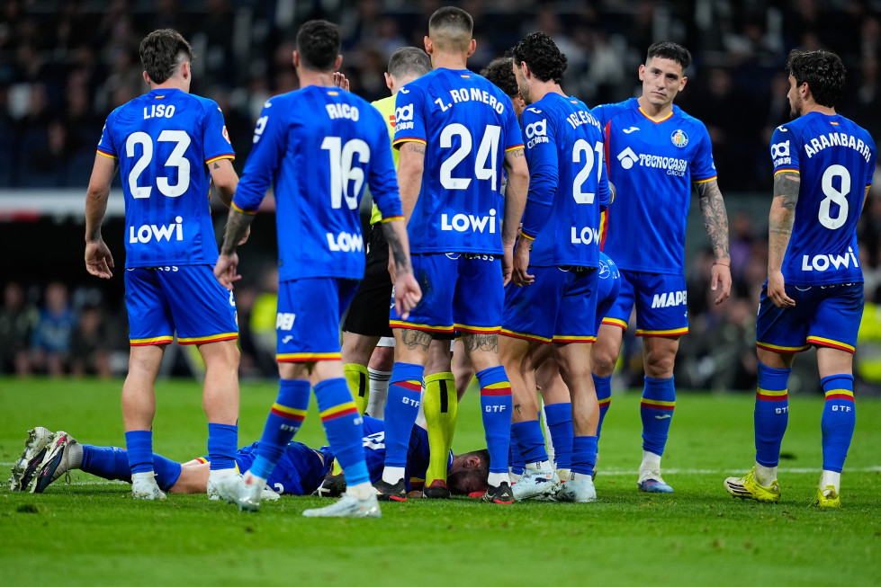 EuropaPress 7332925 domingos duarte of getafe cf hurts during the spanish league laliga ea