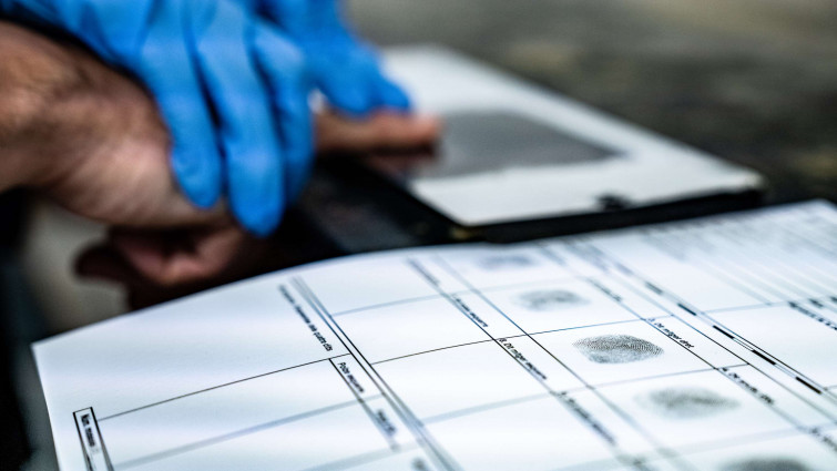 Tres detinguts a Tarragona per robatori amb força en vehicles després de ser sorpresos per un veí