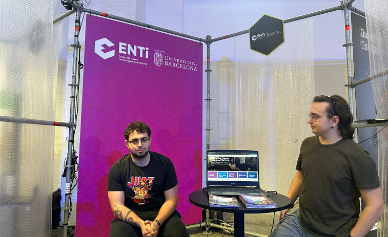 La Universitat de Barcelona impulsa la formació policial amb simulacions avançades amb el talent de ENTI‑UB en el Talent Arena