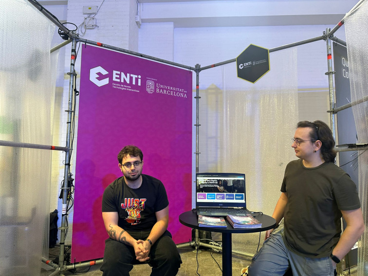 La Universitat de Barcelona impulsa la formació policial amb simulacions avançades amb el talent de ENTI‑UB en el Talent Arena