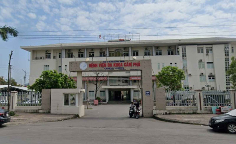 Un home pateix lesions després que una barra de metall li quedés encastada a les natges en una “caiguda accidental”