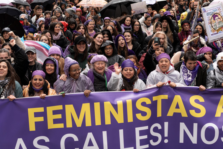 Espanya lidera el feminisme mundial amb un 51%, però el 49% creu que la igualtat discrimina els homes