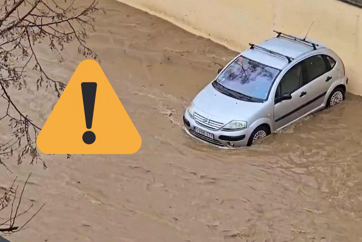 Un coche aparcado en la riera de Llinars del Vallès   Pantallazo del vídeo de  Antonio Garrido en X (1)