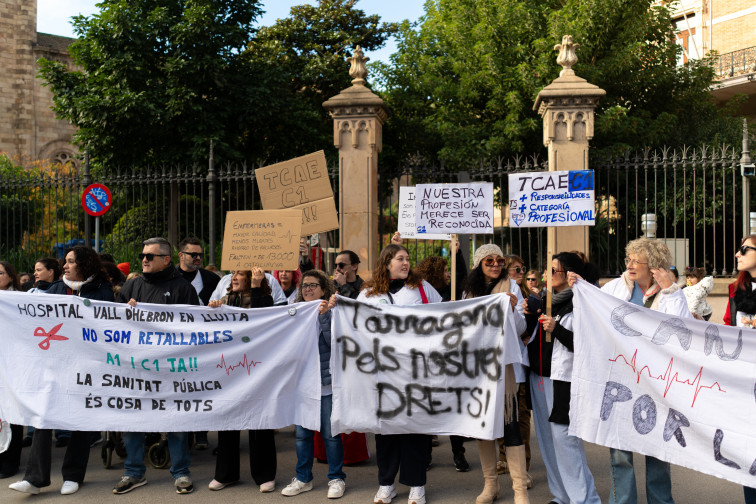 La falta de conciliació porta al 67% de les infermeres a Catalunya a pensar a deixar la seva professió