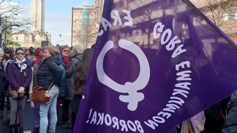 Milers de persones basques exigeixen la igualtat i rebutgen les reculades i els discursos d'ultradreta