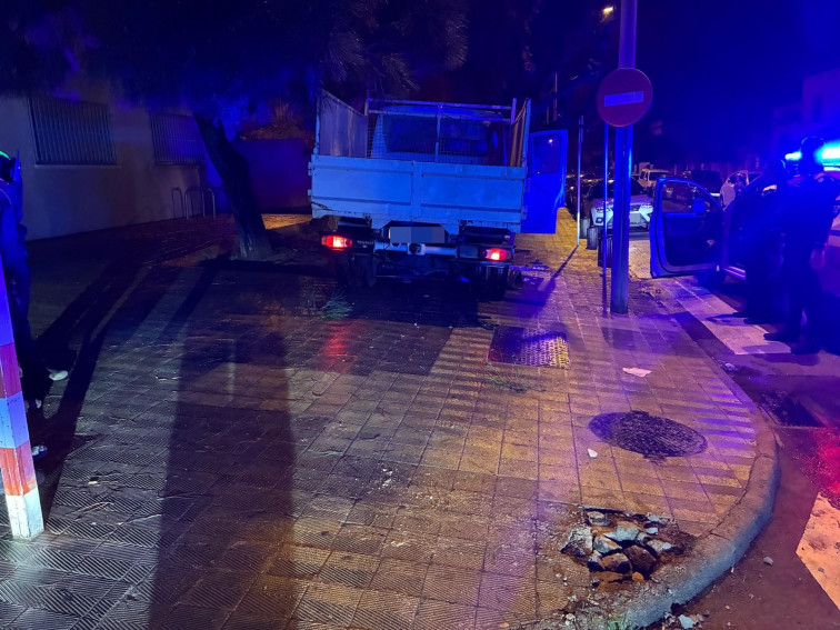 Un menor protagonitza una fugida de pel·lícula a Figueres: drogat, sense carnet i amb una furgoneta robada