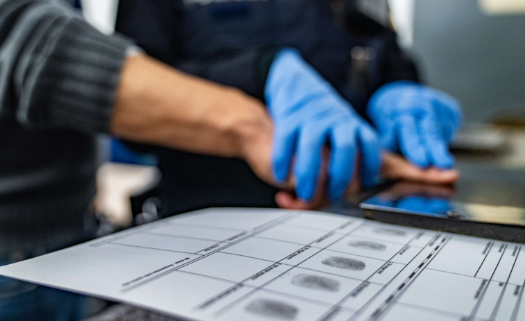 Detingut a Barcelona per gravar presumptament a una menor sense consentiment en un centre de salut