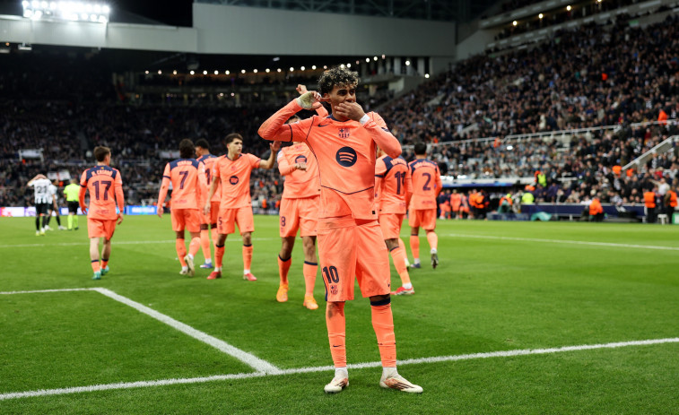 El Barça resisteix la tempesta i rasca un valuós empat en St. James' Park