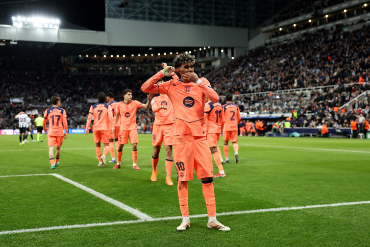 El Barça resisteix la tempesta i rasca un valuós empat en St. James' Park