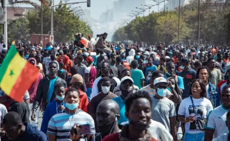 El Senegal endureix les penes contra les relacions homosexuals: multes i fins a deu anys de presó