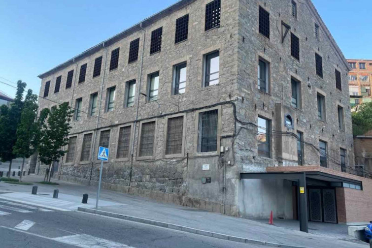 Caos a una mesquita de Manresa: detinguts vuit joves després d'insults, agressions i atacs a pedrades