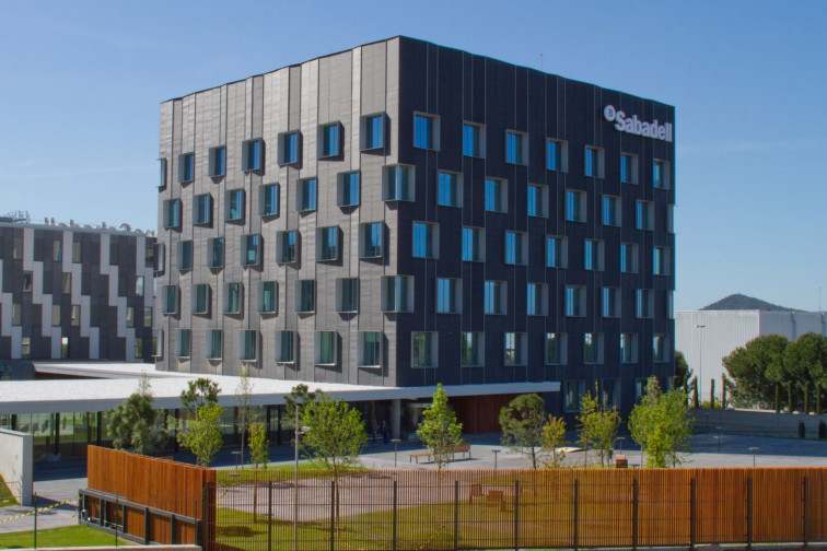 Banc Sabadell executa gairebé la meitat del seu programa de recompra d'accions de 435 milions