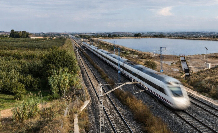 Una empresa alemanya certificarà el bon estat dels 648 punts crítics de Rodalies després d'un acord amb Adif