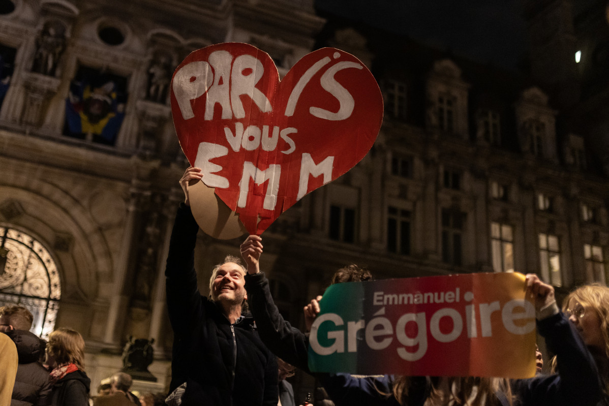 EuropaPress 7388639 march 22 2026 paris france france supporters waves placards after left wing