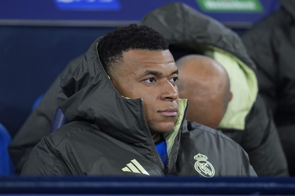 Un poyo rojo en la Villarroel