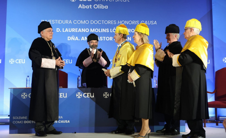 La CEU UAO investeix Honoris causa al cirurgià toràcic Laureano Molins