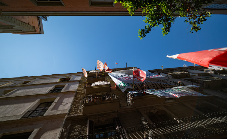El Govern inicia tràmits per a sancionar a la propietat del bloc a Gràcia per possibles irregularitats