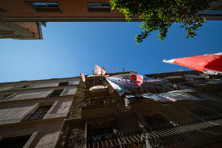 El Govern inicia tràmits per a sancionar a la propietat del bloc a Gràcia per possibles irregularitats