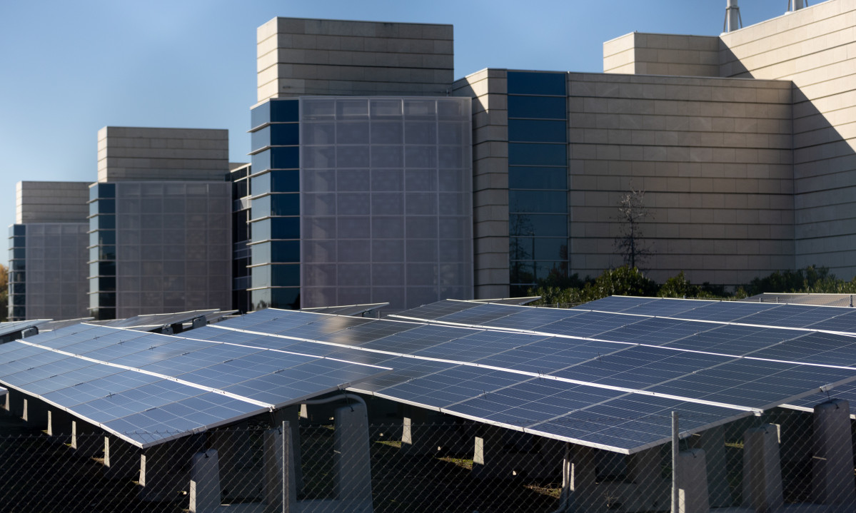 EuropaPress 5638853 placas solares complejo tecnologico mostoles 15 diciembre 2023 mostoles