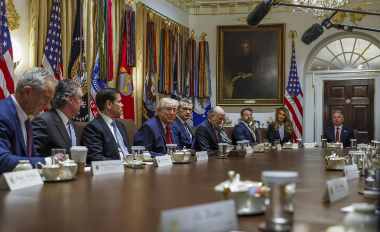 Trump posposa deu dies més l'ultimàtum a l'Iran mentre amenaça d'un atac sense pietat