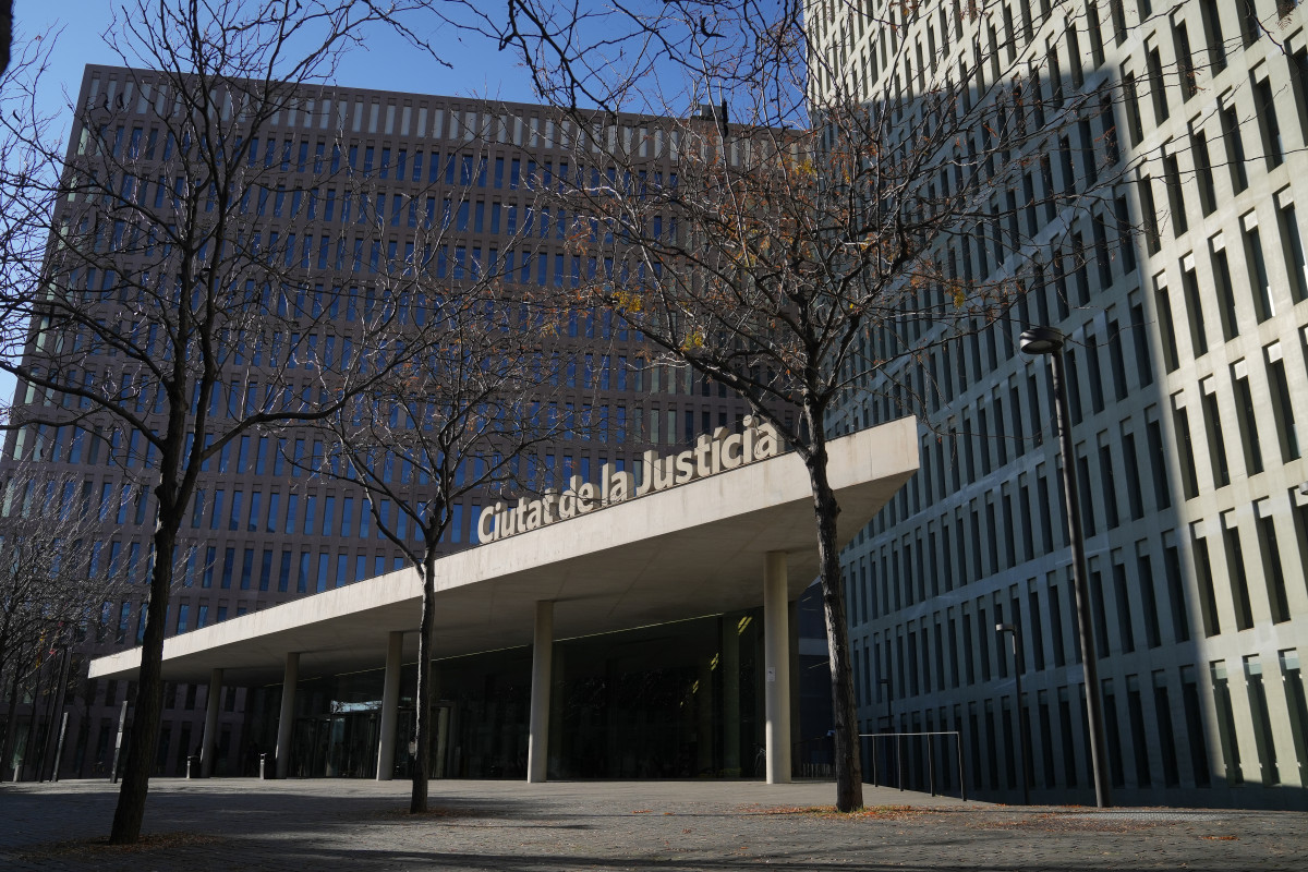 EuropaPress 7144846 fachada ciutat justicia barcelona diciembre 2025 barcelona catalunya espana