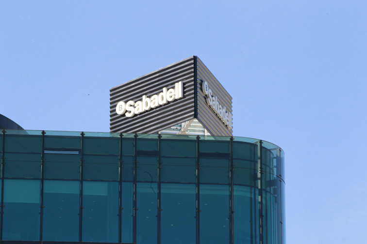 Banc Sabadell supera la meitat del seu programa de recompra de 435 milions d'euros en set setmanes
