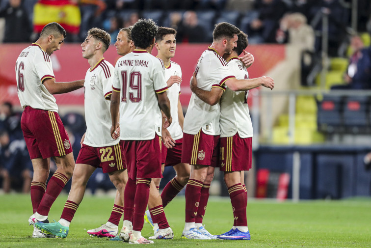 Morbositat en el RCDE Stadium: la Selecció torna a Cornellà amb el possible debut de Joan Garcia