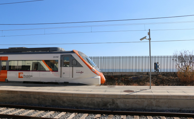 Rodalies suspèn temporalment la circulació entre Figueres i Portbou per fort vent