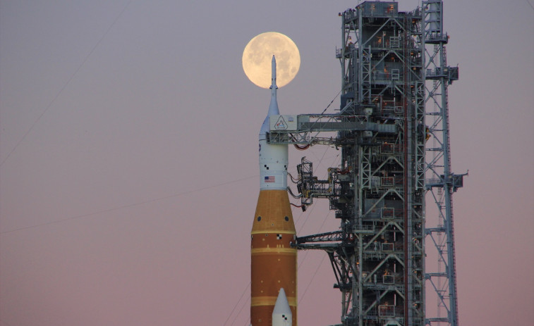 Problemes en ple viatge a la Lluna: així s'ha desenvolupat la jornada de l'Artemis II