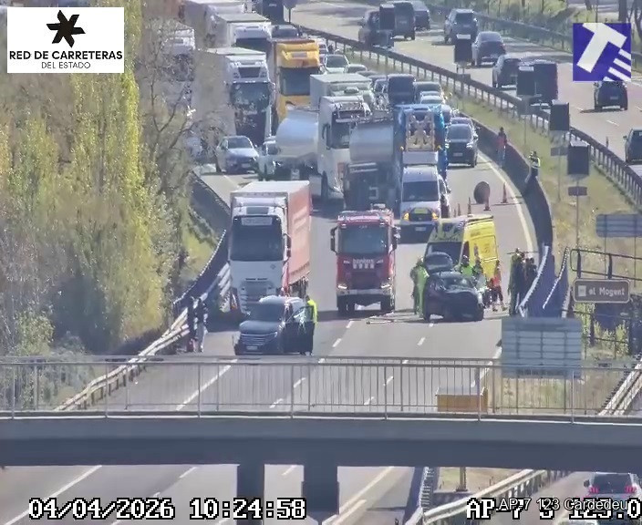 Un accident talla l'AP-7 a Llinars del Vallès en sentit sud