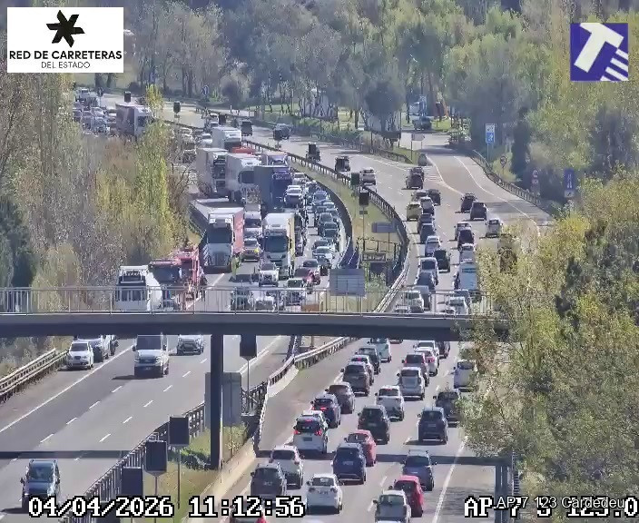 L'AP-7 acumula 21 quilòmetres de retenció a Llinars del Vallès després d'un accident