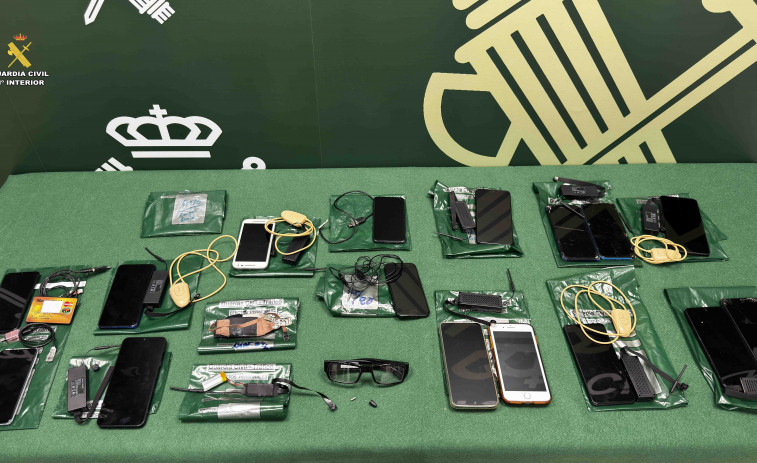 El nou frau tecnològic per a aprovar l'examen de conduir: així operen les màfies del carnet