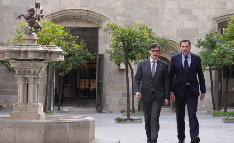 Reunió Illa - Puente amb la voluntat de reprendre el diàleg després de la crisi de Rodalies a Catalunya