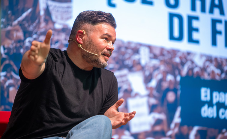 Rufián insta a ERC a liderar el front d'esquerres i posa el seu càrrec a la disposició del partit