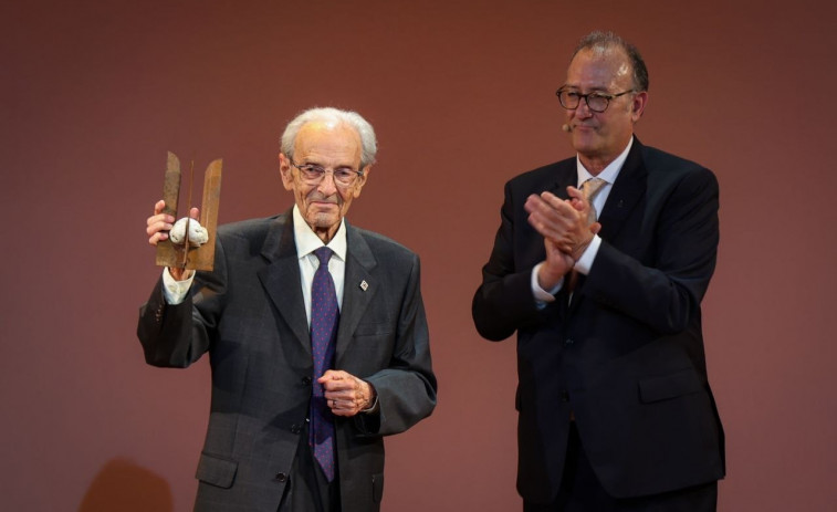 Mor Pere Lluís Font, guanyador del 57 Premi d'Honor de les Lletres Catalans