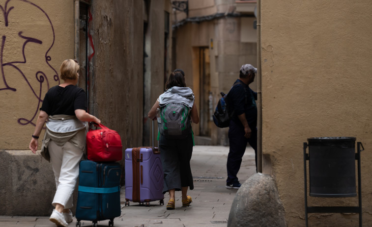 Cop al turisme il·legal a Badalona: sanció de 150.000 euros per un bloc il·legal de 33 apartaments