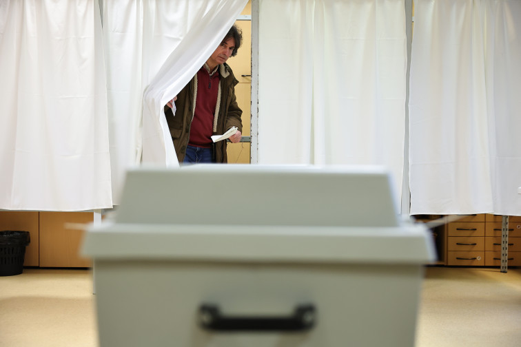 Hongria vota en unes eleccions decisives que posen en dubte la continuïtat d'Orban